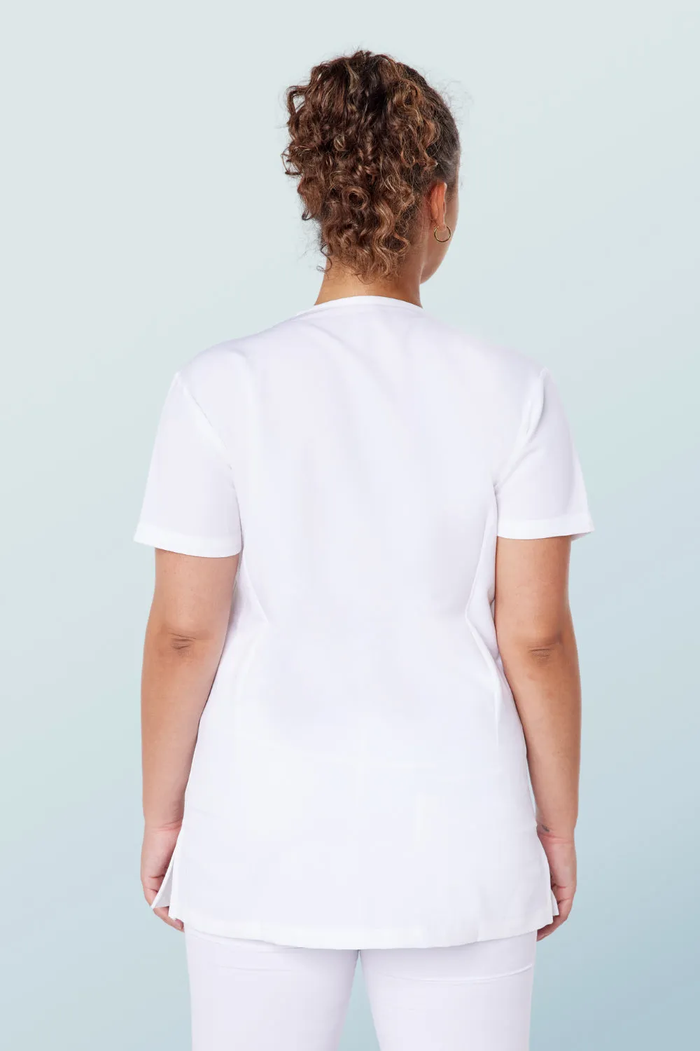 Ari Two-pocket Scrub Top White