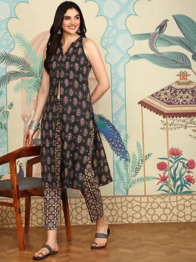 Comfy Black Cotton Ethnic Motif Printed Sleeveless Kurta Set with Tapered Bottom