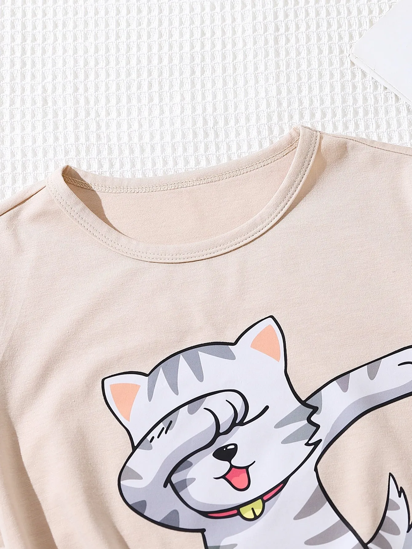 Girls' Cute Oversized Cat Slogan T-Shirt - Soft Cotton, Short Sleeve, Casual Style