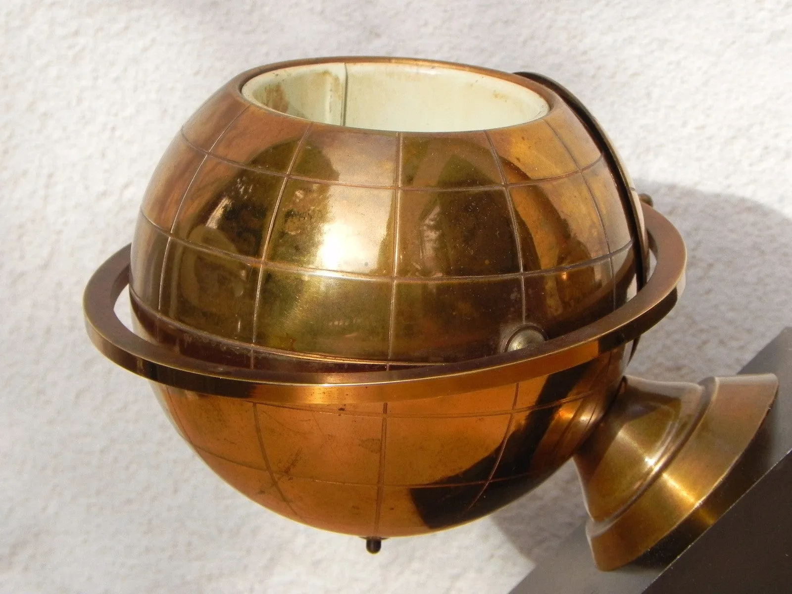 Globe Metal Bookends with Tobacco Holder Compartments