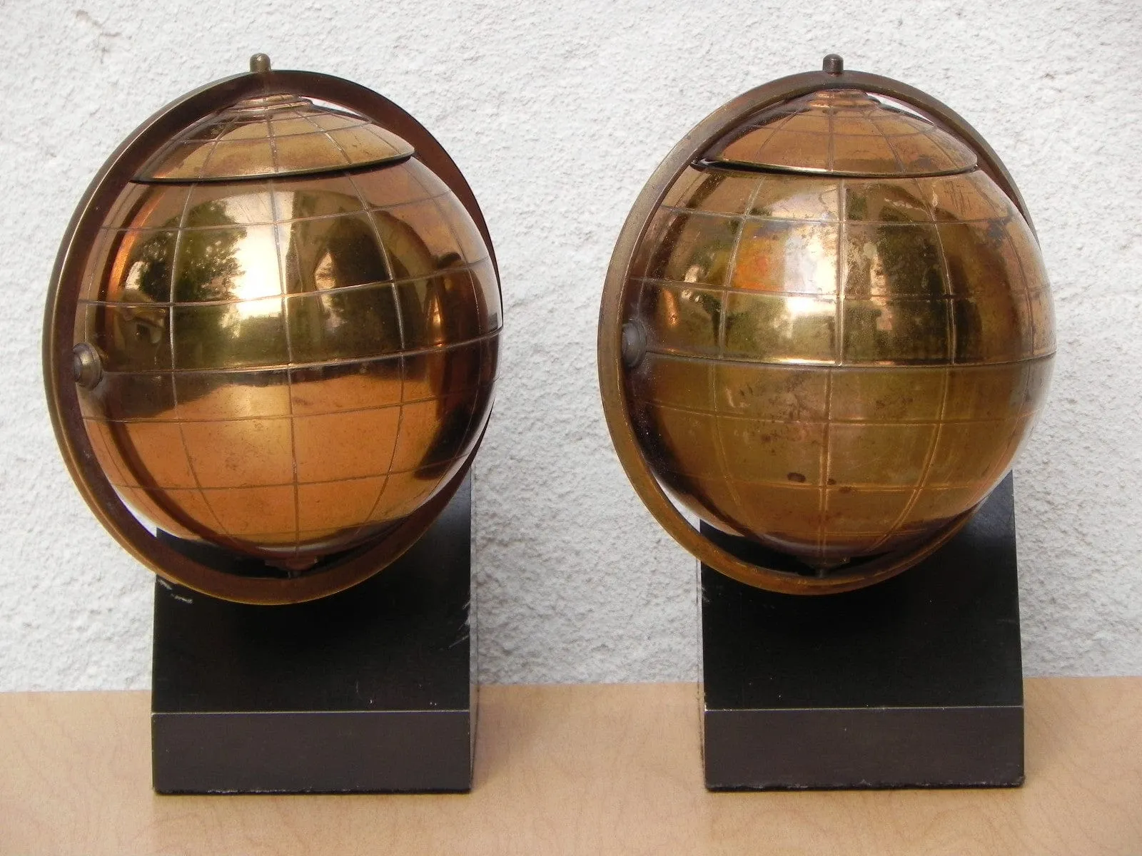 Globe Metal Bookends with Tobacco Holder Compartments