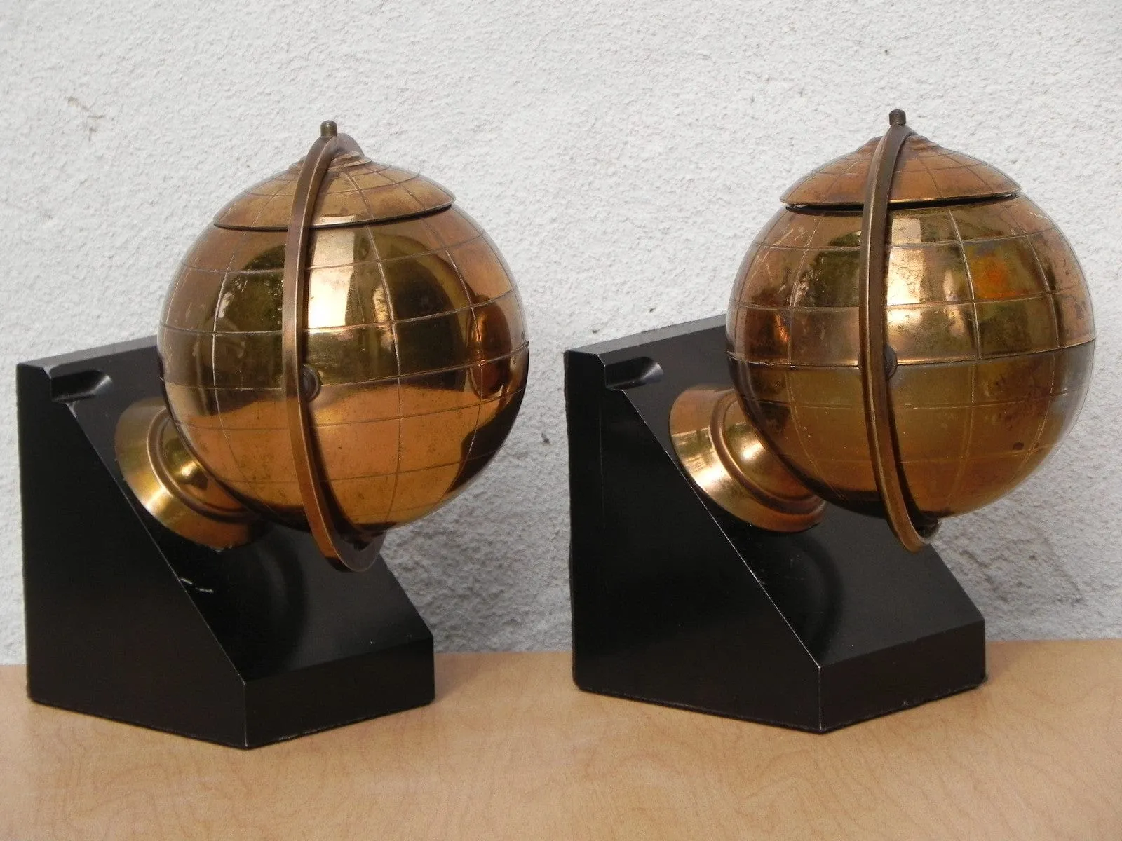 Globe Metal Bookends with Tobacco Holder Compartments