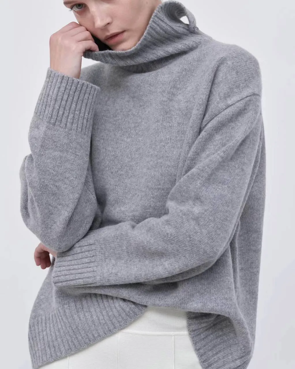 KASIA HIGH NECK KNIT SOFT GREY