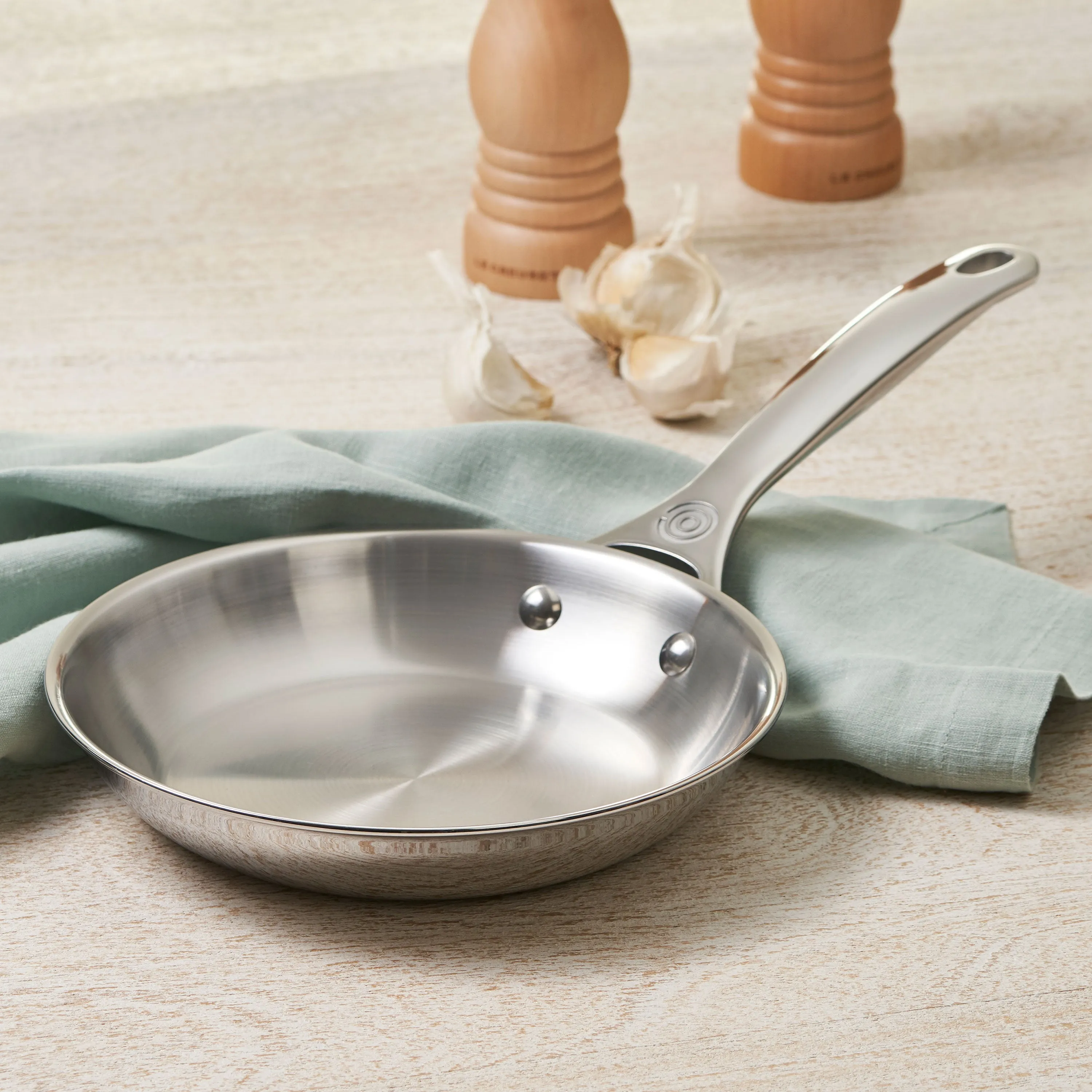 Le Creuset Stainless Steel 8 & 10" Fry Pan Set