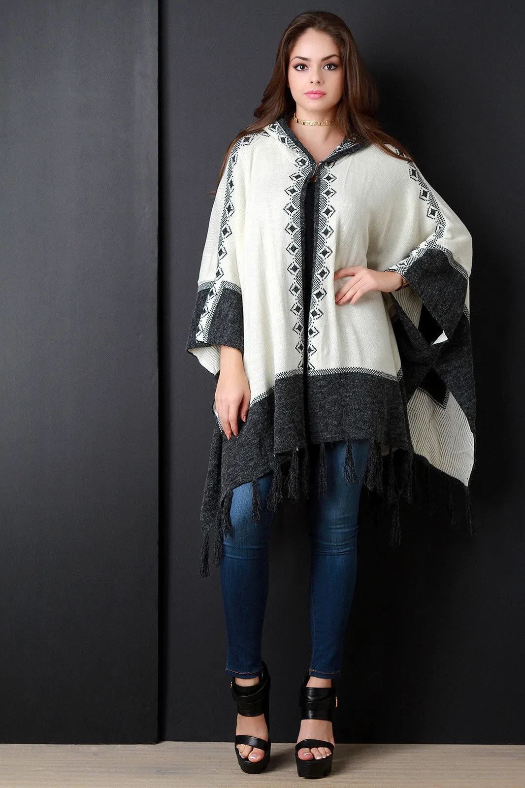 Loose Knit Contrast Geo Trim Hooded Poncho